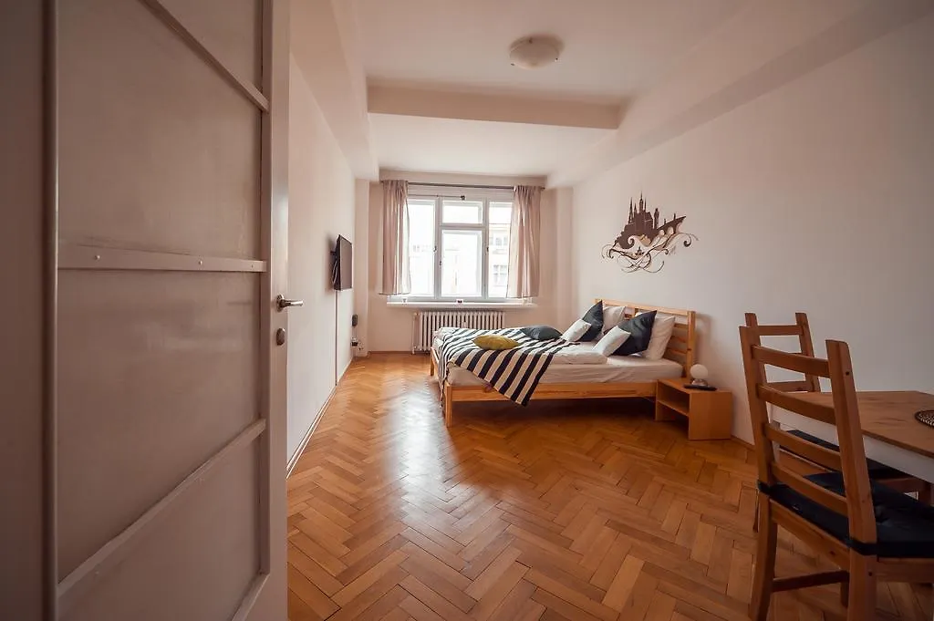 Falcon Street Suite No.72 Prague 0*,  Czech Republic