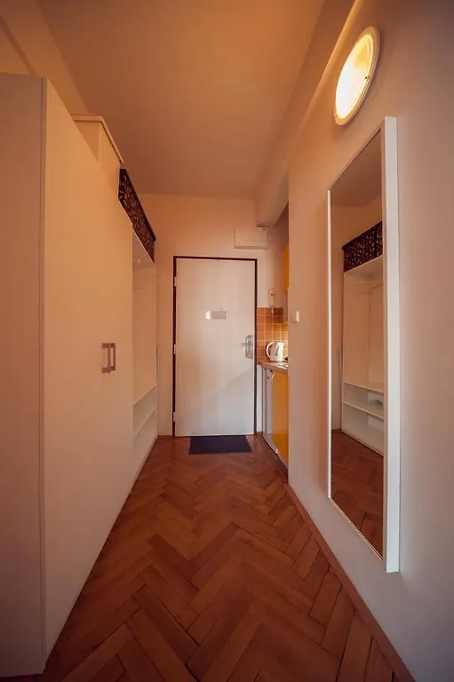 براغ Falcon Street Suite No.72 جمهورية التشيك
